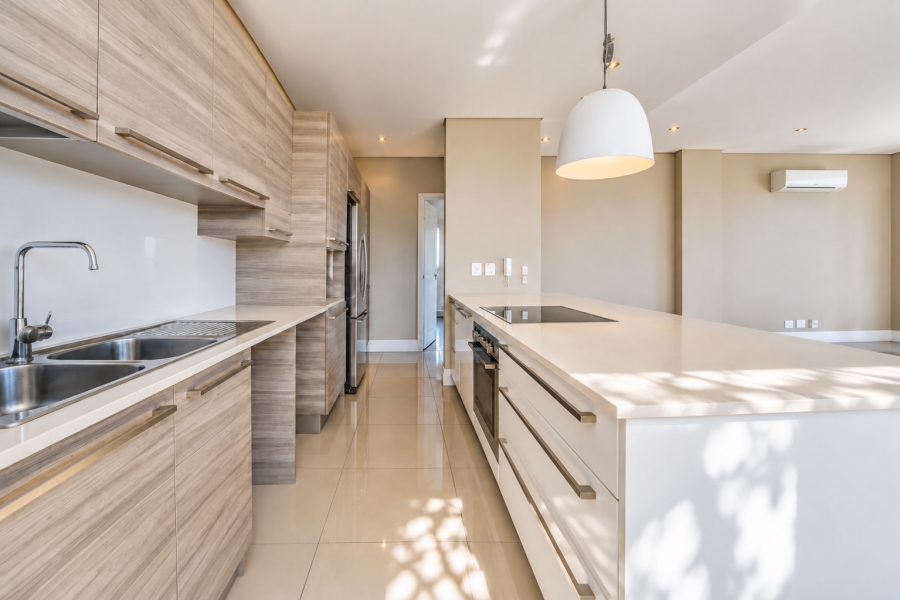 To Let 2 Bedroom Property for Rent in Vredehoek Western Cape